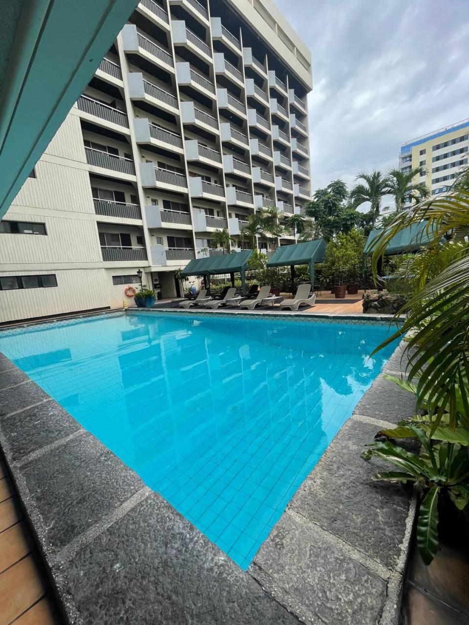 Copacabana Apartment Hotel Pasay Exterior foto